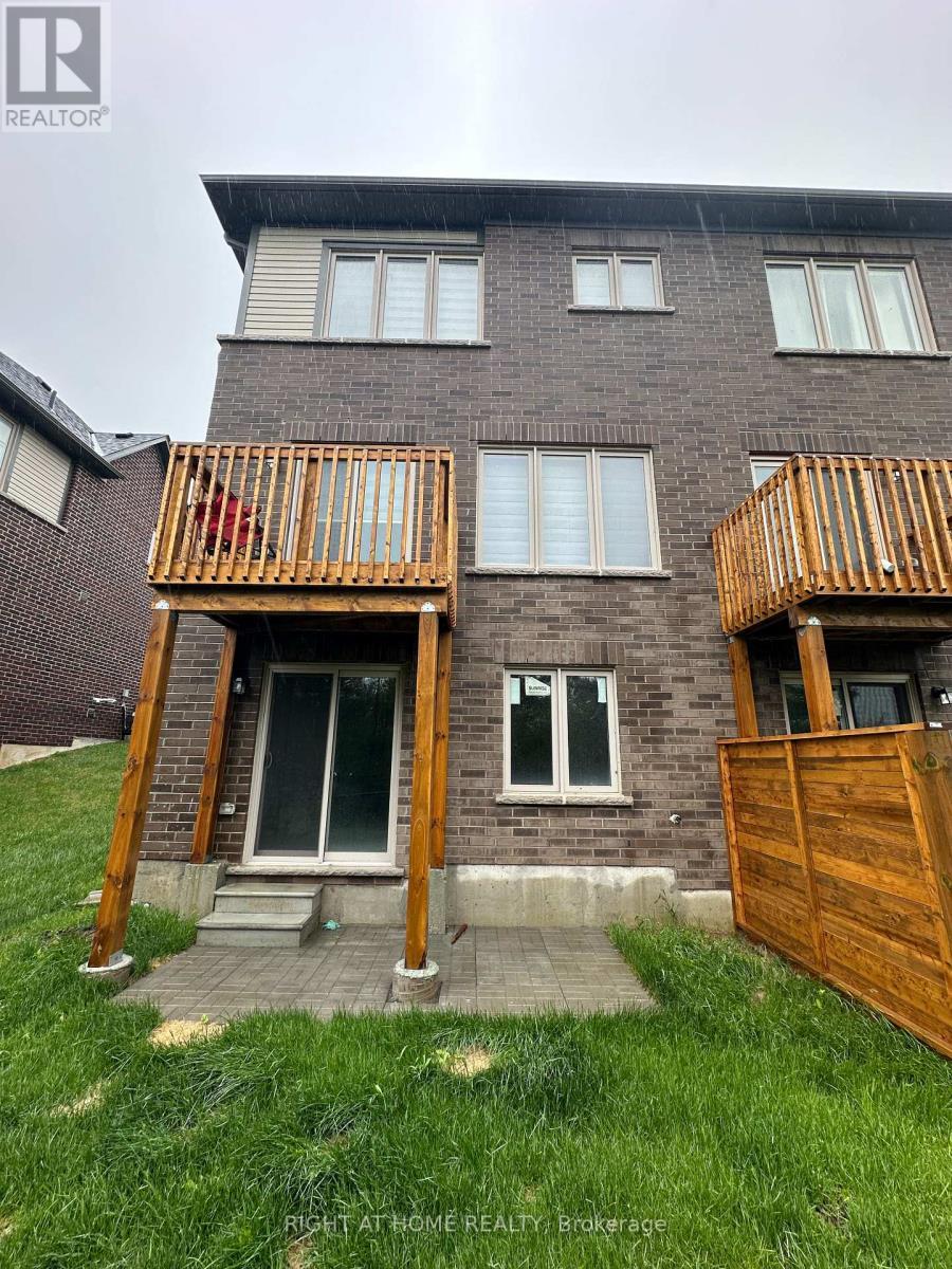 












46 SENAY CIRCLE

,
Clarington (Courtice),




Ontario
L1E0H8

