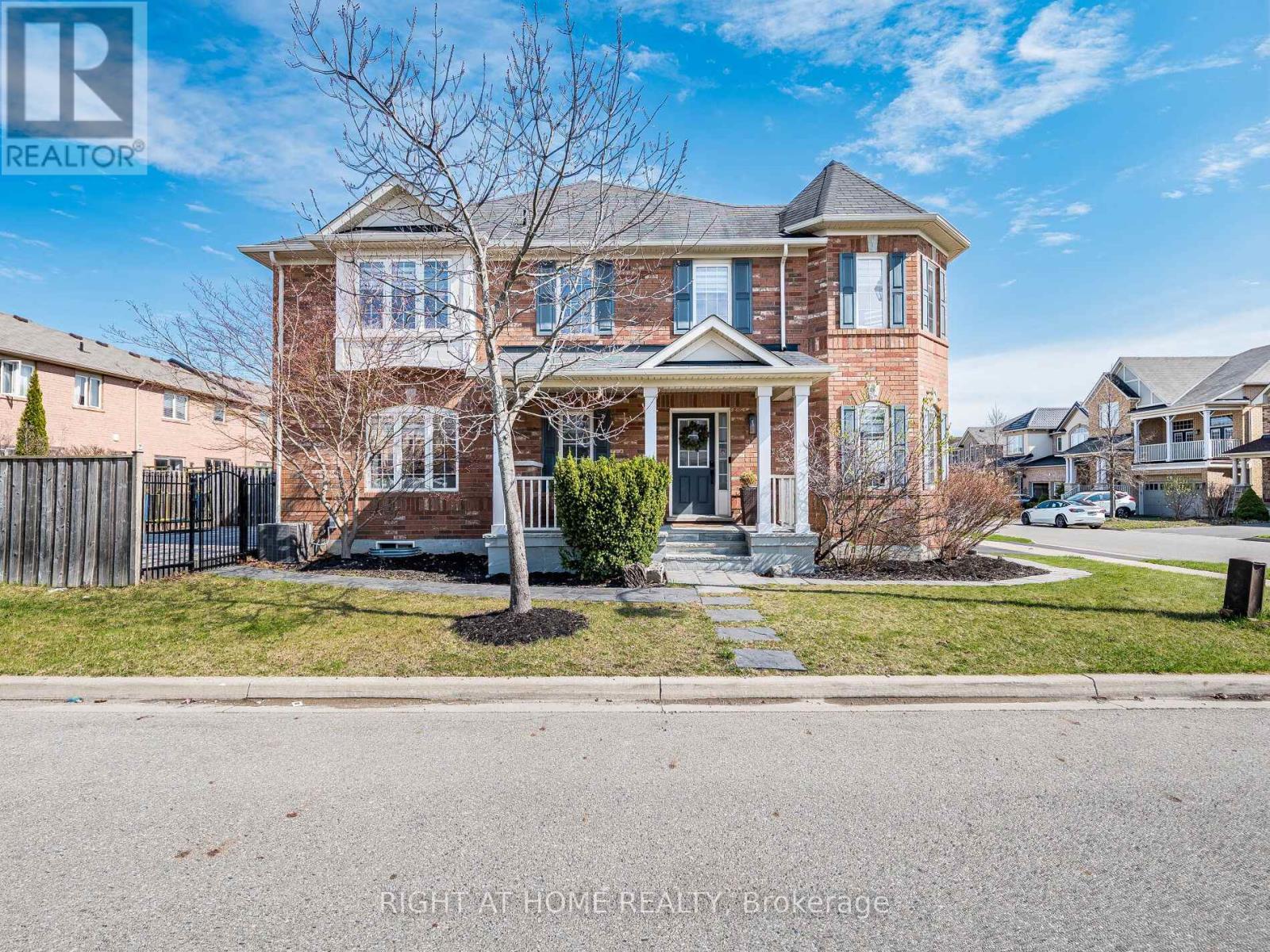 












645 GERVAIS TERRACE

,
Milton (CO Coates),




Ontario
L9T7R7


