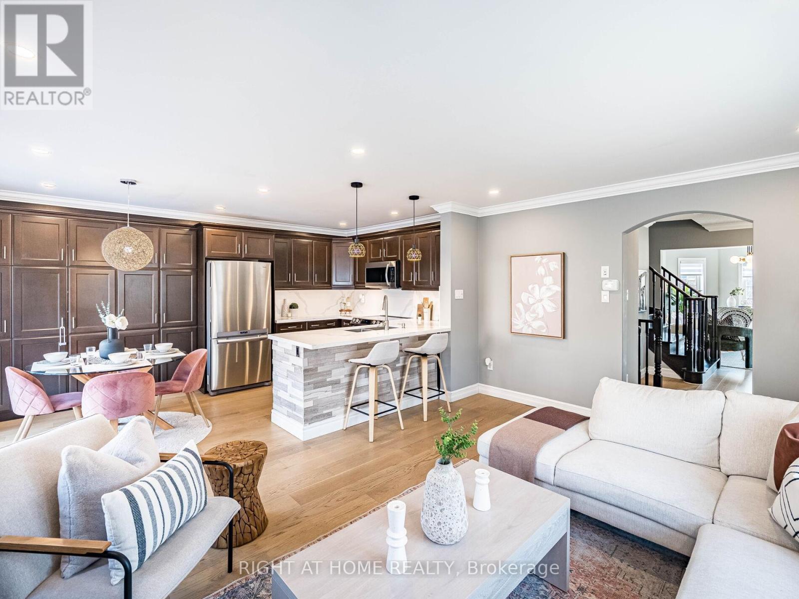 












645 GERVAIS TERRACE

,
Milton (CO Coates),




Ontario
L9T7R7

