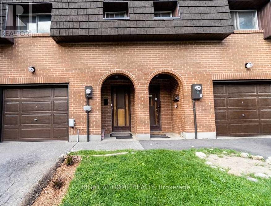 












123 - 35 DARRAS COURT

,
Brampton (Southgate),




Ontario
L6T1W7

