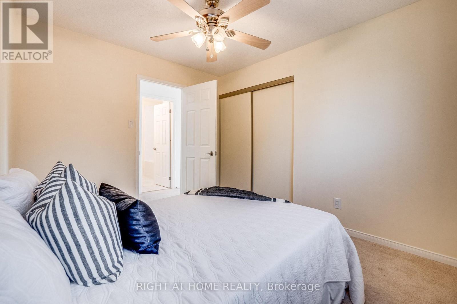 












3251 GREENBELT CRESCENT

,
Mississauga (Lisgar),




Ontario
L5N5X8


