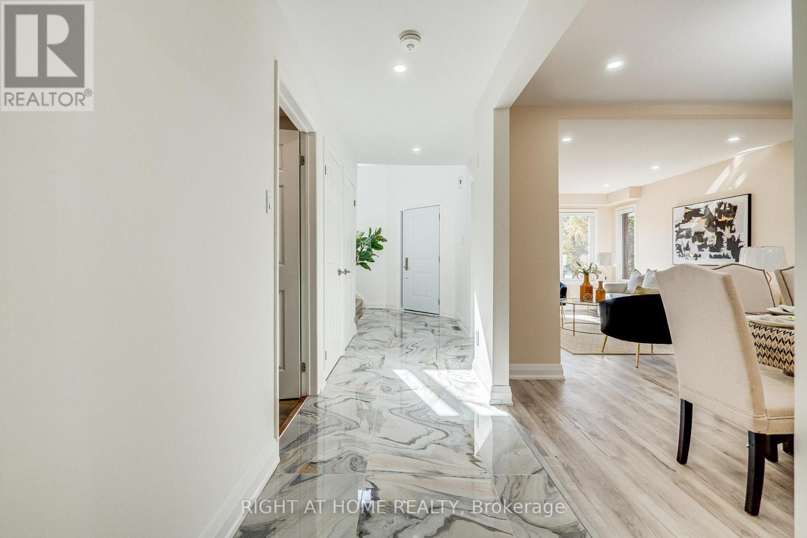 












3251 GREENBELT CRESCENT

,
Mississauga (Lisgar),




Ontario
L5N5X8


