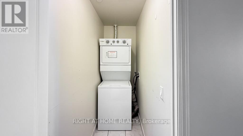 












2310 - 349 RATHBURN ROAD W

,
Mississauga (City Centre),




Ontario
L5B0G9

