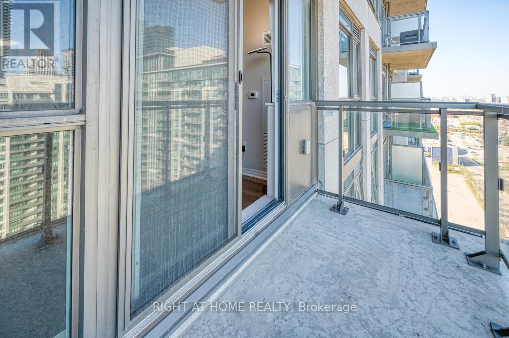 












2310 - 349 RATHBURN ROAD W

,
Mississauga (City Centre),




Ontario
L5B0G9

