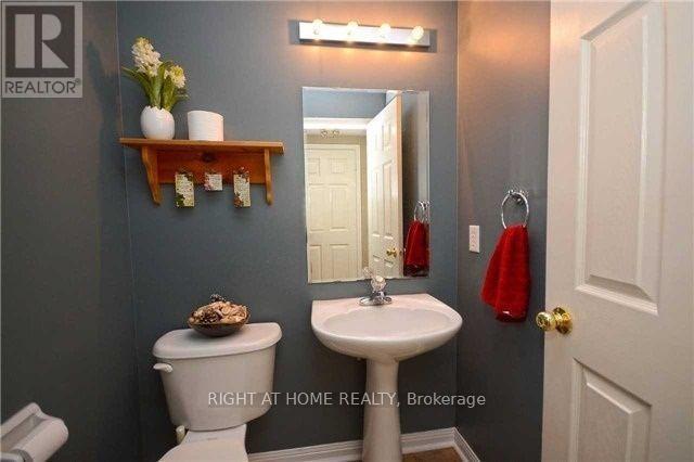 












2546 DASHWOOD DRIVE

,
Oakville (WT West Oak Trails),




Ontario
L6M4C2

