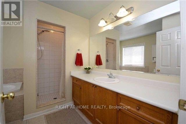 












2546 DASHWOOD DRIVE

,
Oakville (WT West Oak Trails),




Ontario
L6M4C2

