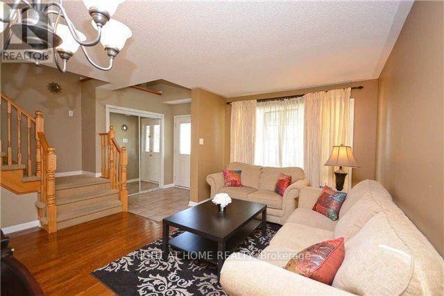 












2546 DASHWOOD DRIVE

,
Oakville (WT West Oak Trails),




Ontario
L6M4C2

