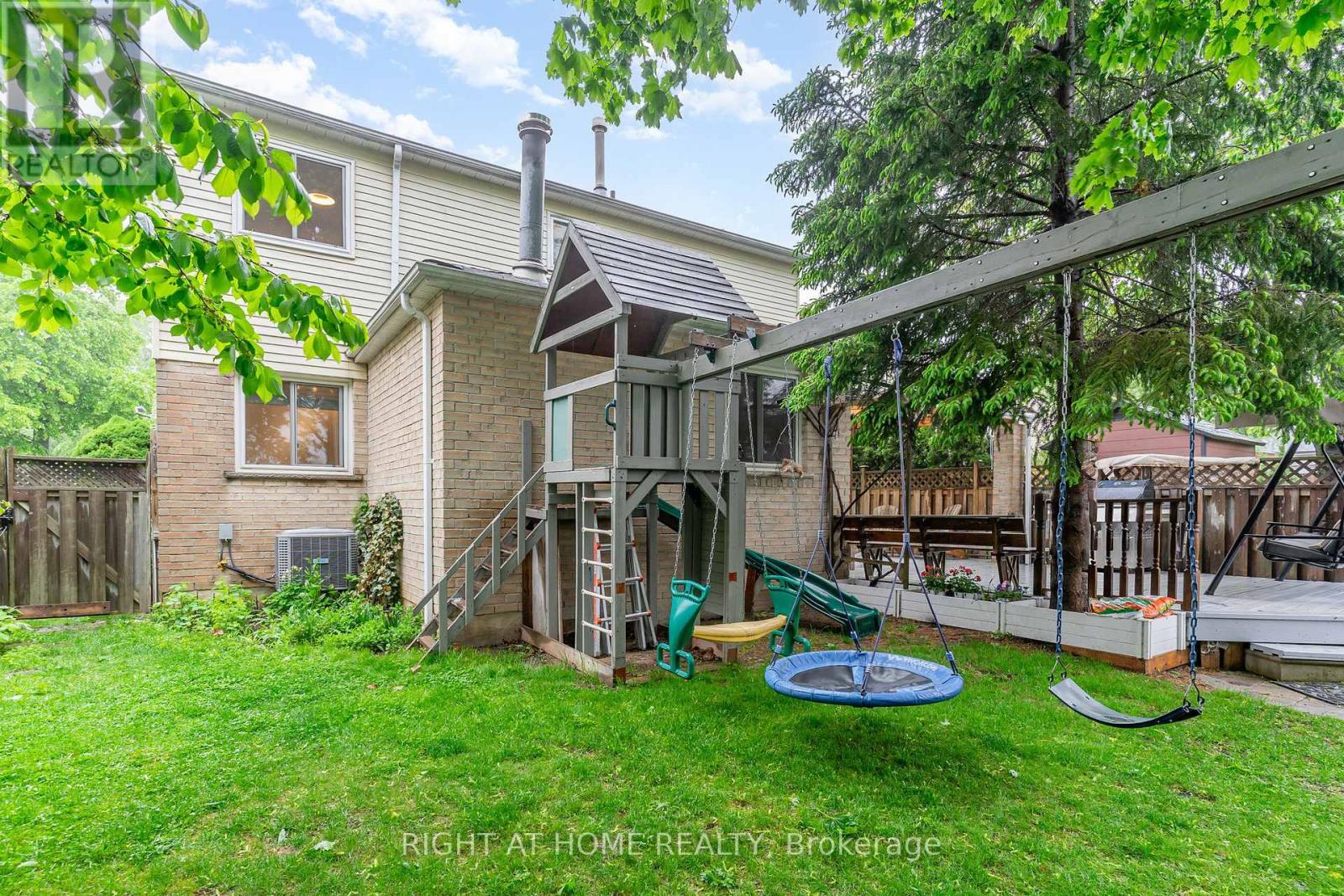 












6829 MARKWOOD PLACE

,
Mississauga (Meadowvale),




Ontario
L5N4K7

