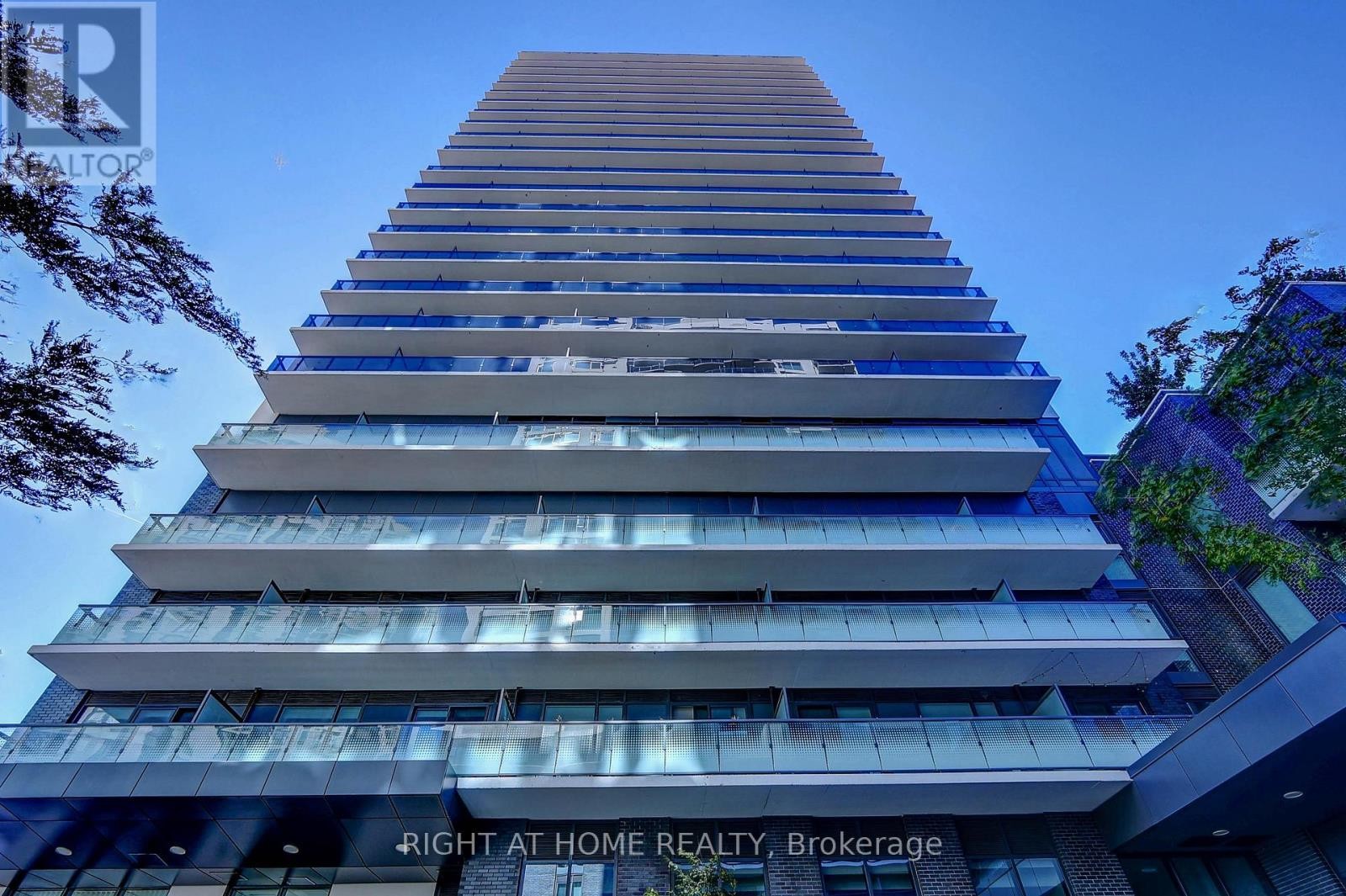 












1404 - 30 SAMUEL WOOD WAY

,
Toronto (Islington-City Centre West),




Ontario
M9B0C9

