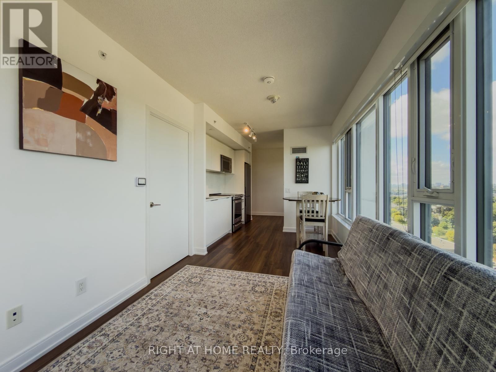 












1404 - 30 SAMUEL WOOD WAY

,
Toronto (Islington-City Centre West),




Ontario
M9B0C9

