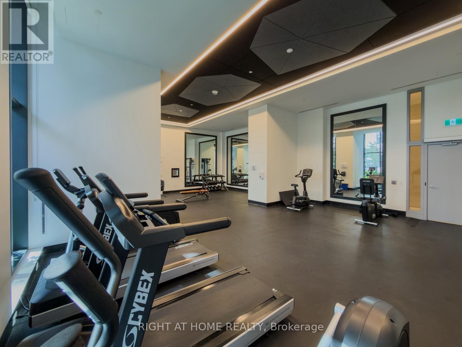 












1404 - 30 SAMUEL WOOD WAY

,
Toronto (Islington-City Centre West),




Ontario
M9B0C9

