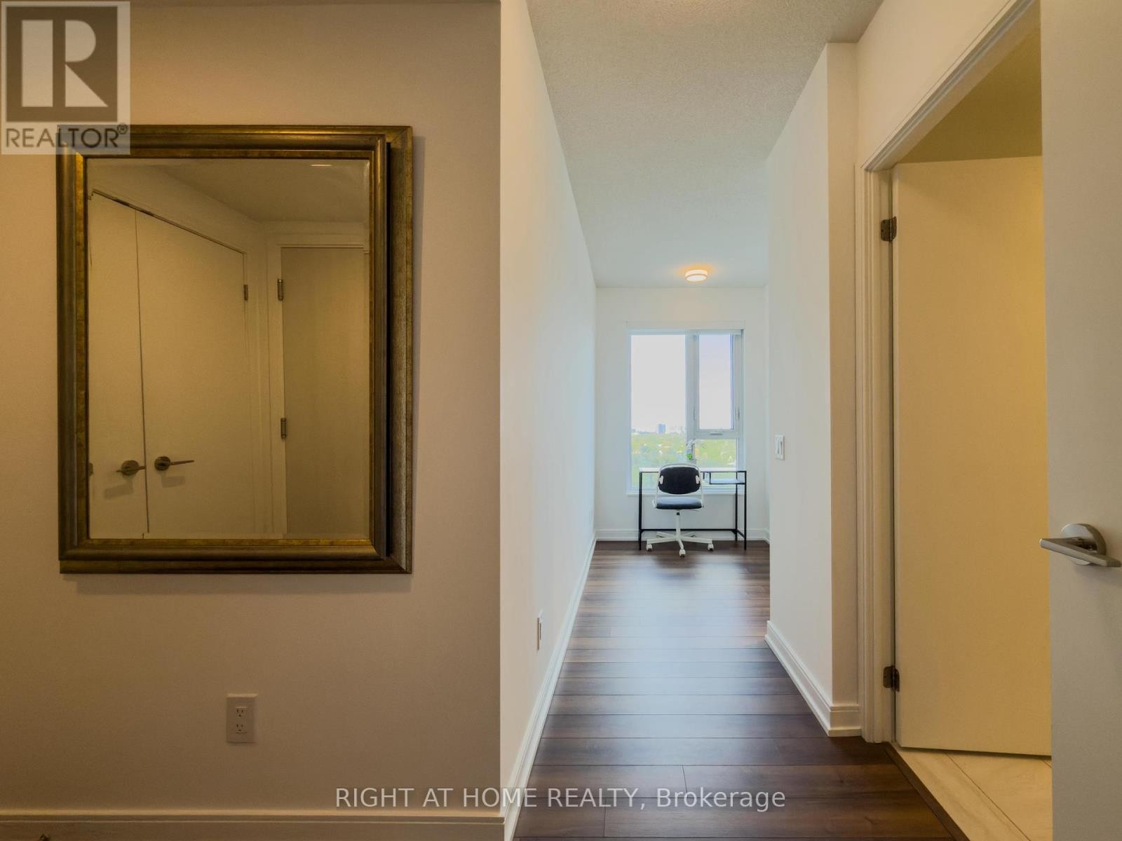 












1404 - 30 SAMUEL WOOD WAY

,
Toronto (Islington-City Centre West),




Ontario
M9B0C9

