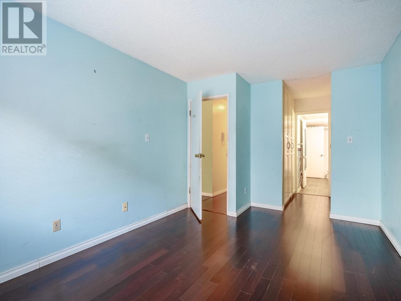 












222 210 W 2ND STREET

,
North Vancouver,




British Columbia
V7M1C6

