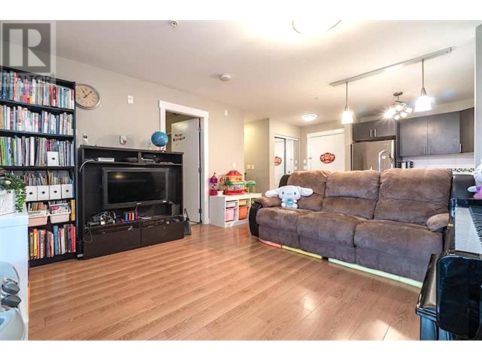 












212 7738 EDMONDS STREET

,
Burnaby,




British Columbia
V3N1B8

