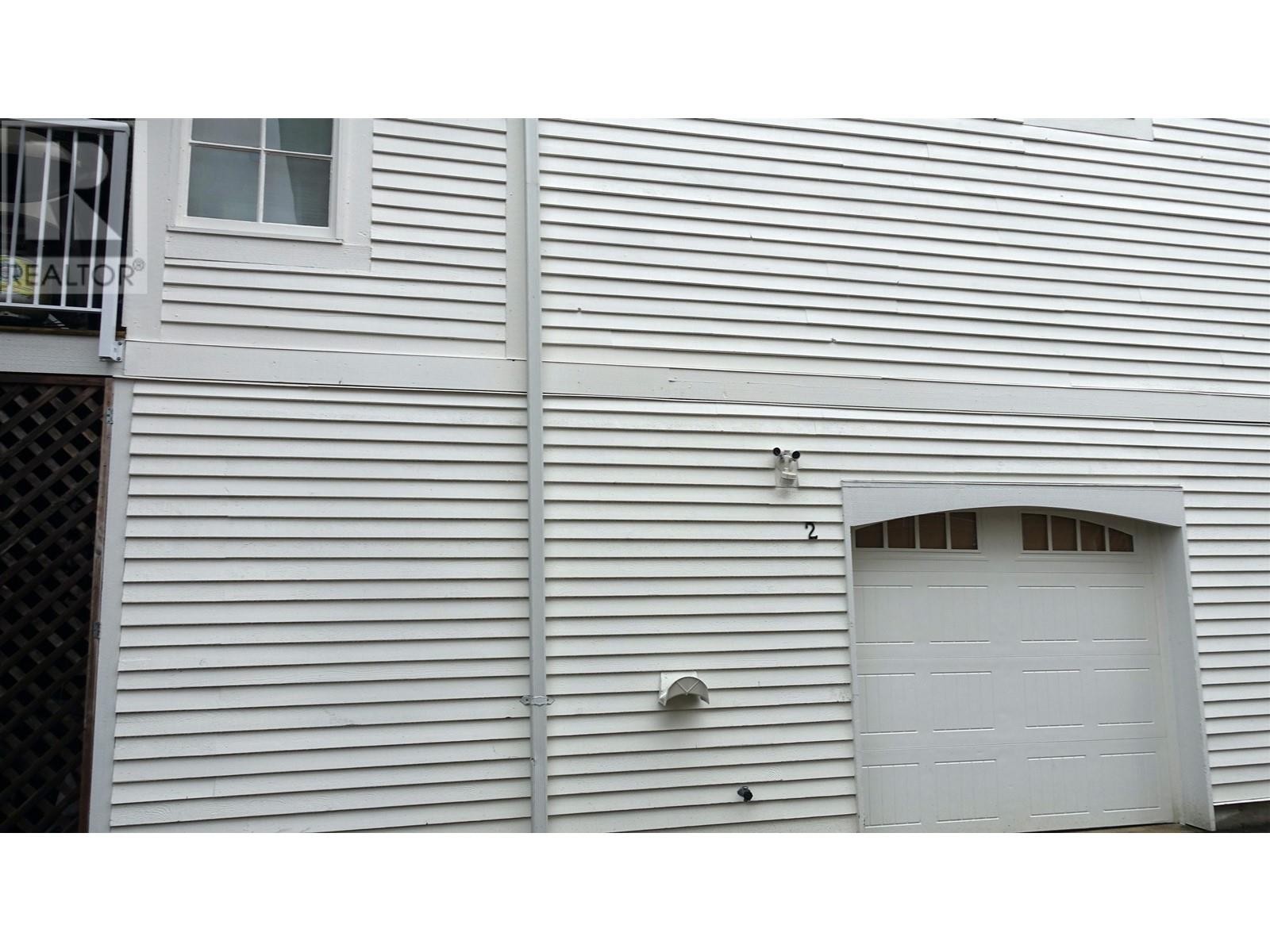 












2 12016 YORK STREET

,
Maple Ridge,




British Columbia
V2X3H3

