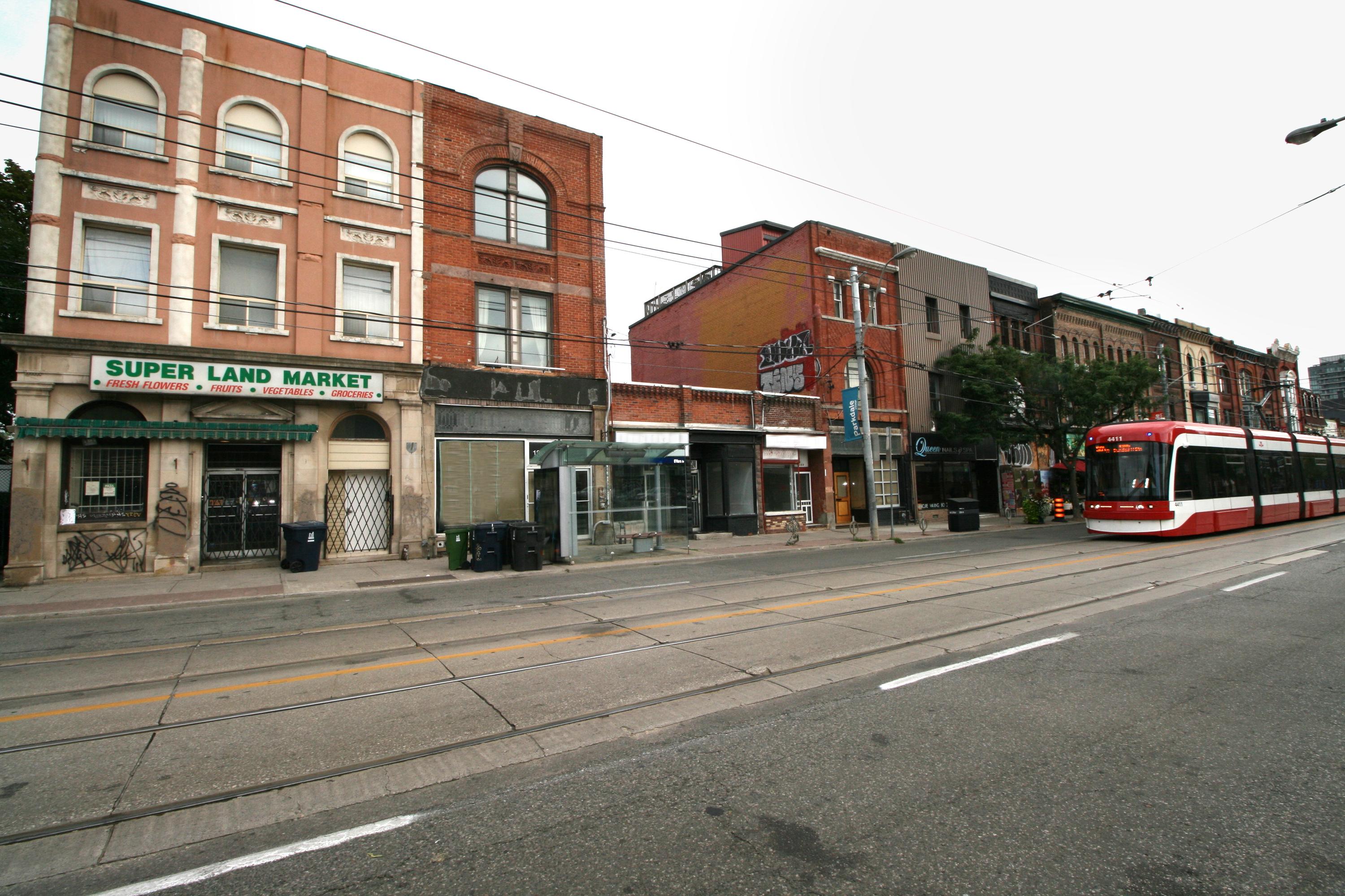 












1392, 1394 and 1396 Queen Street West

,
Toronto,




ON
M6K 1L7

