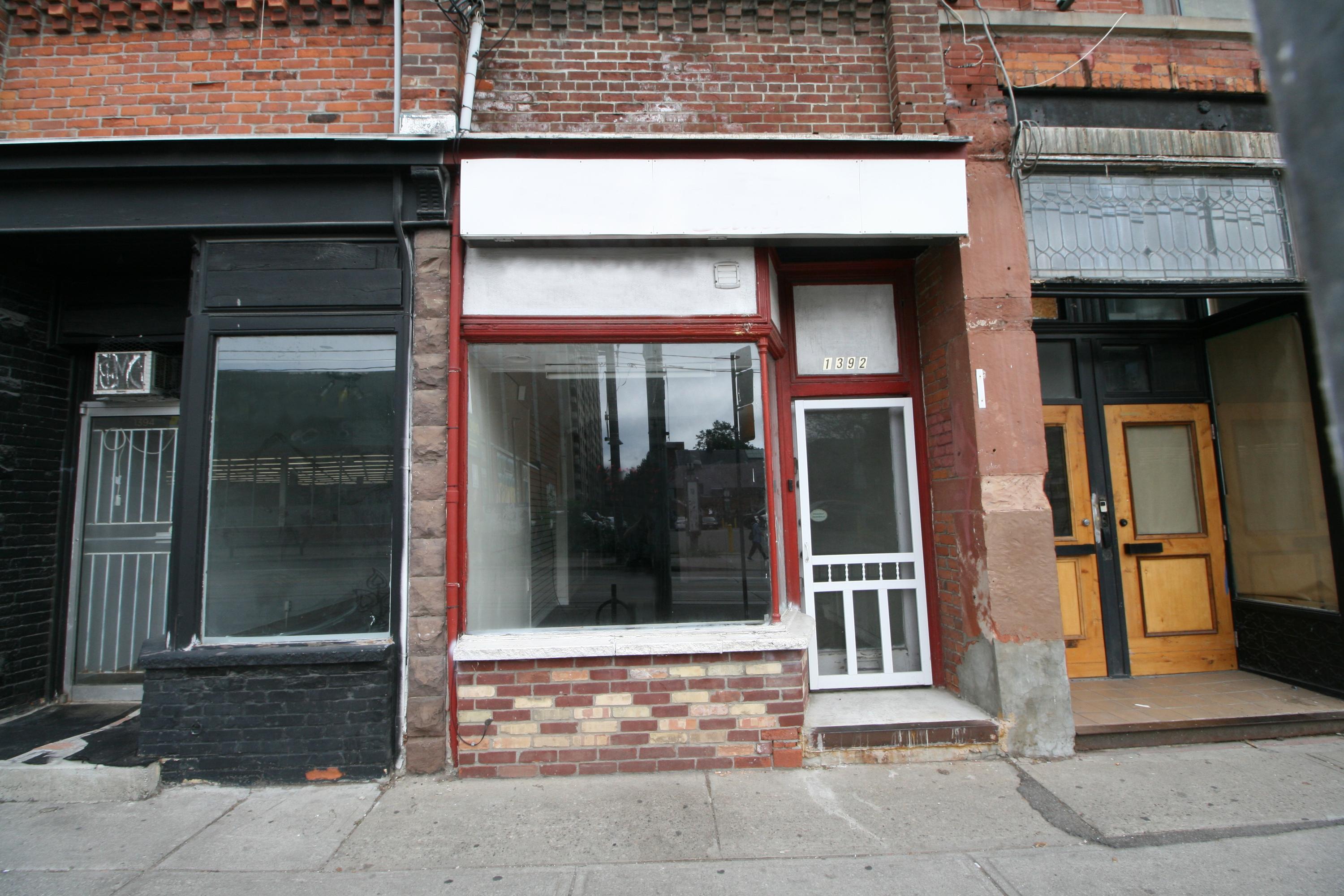 












1392, 1394 and 1396 Queen Street West

,
Toronto,




ON
M6K 1L7

