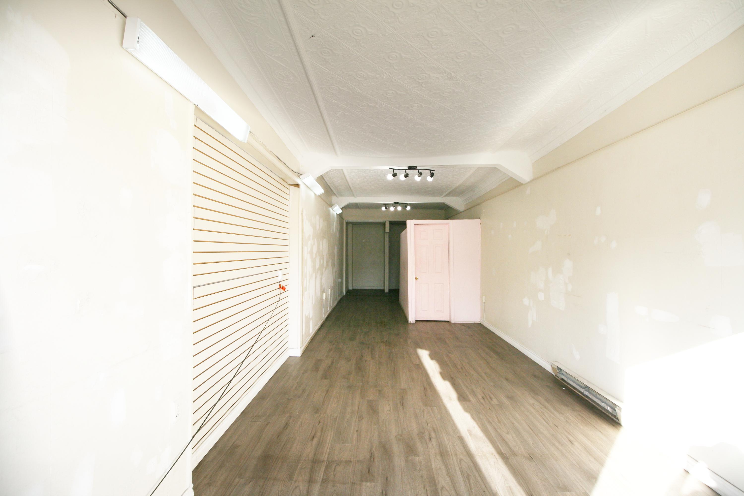 












1392, 1394 and 1396 Queen Street West

,
Toronto,




ON
M6K 1L7

