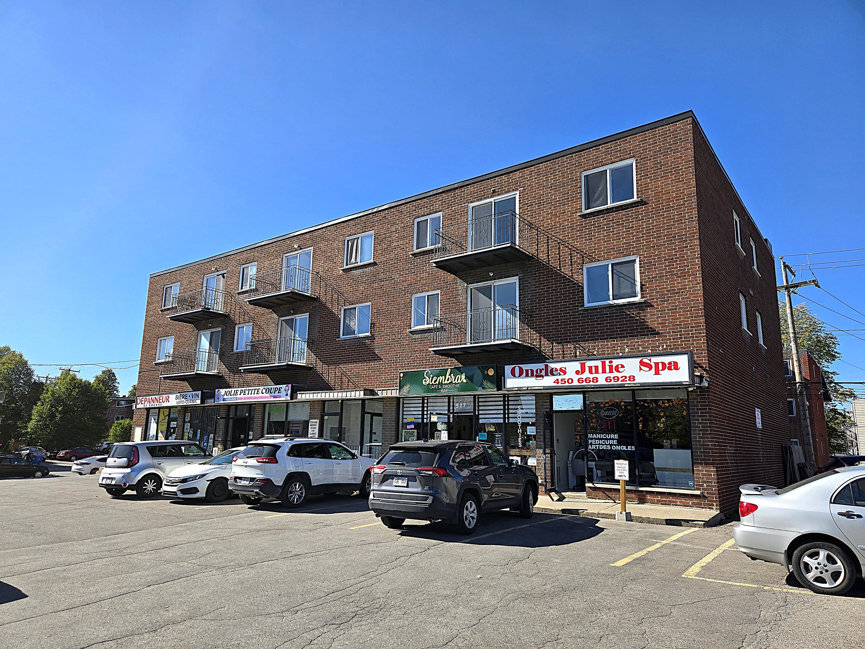 












525-533 boulevard Concorde Ouest

,
LAVAL,




QC
H7N 5L9

