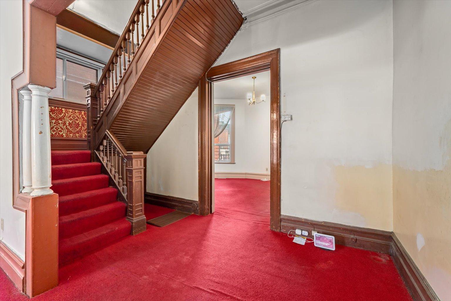 












1309 King Street West

,
Toronto ,




ON
M6K 1G9

