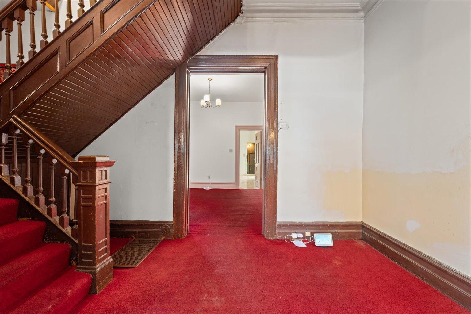 












1309 King Street West

,
Toronto ,




ON
M6K 1G9

