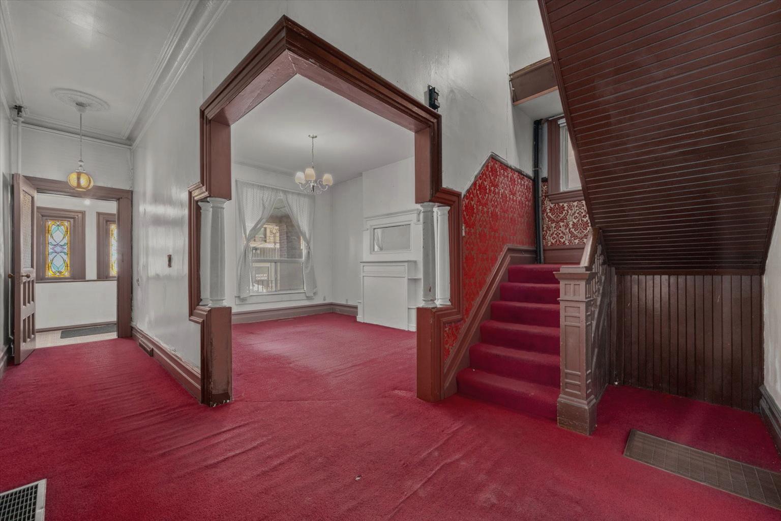 












1309 King Street West

,
Toronto ,




ON
M6K 1G9

