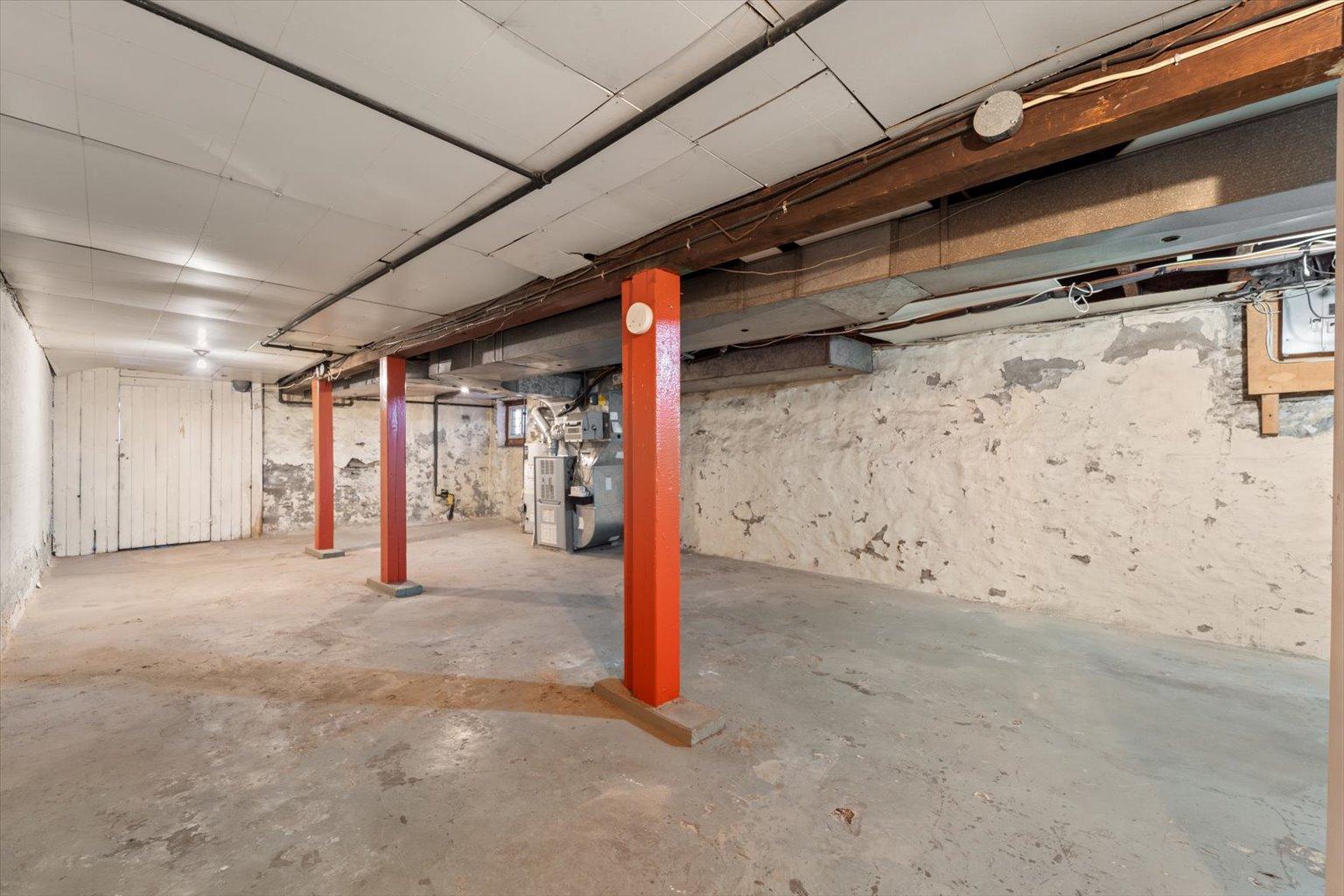 












1309 King Street West

,
Toronto ,




ON
M6K 1G9

