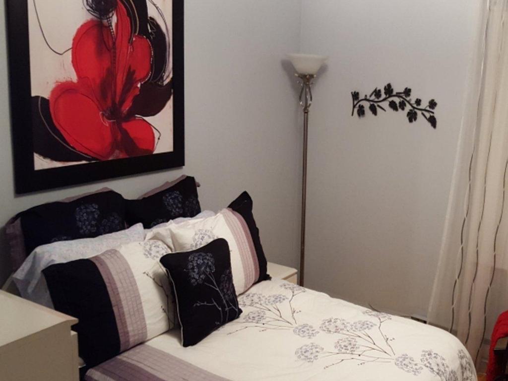









2427

 - 2437


Rue Springland

,
Le Sud-Ouest (Montréal),




QC
H4E2G2

