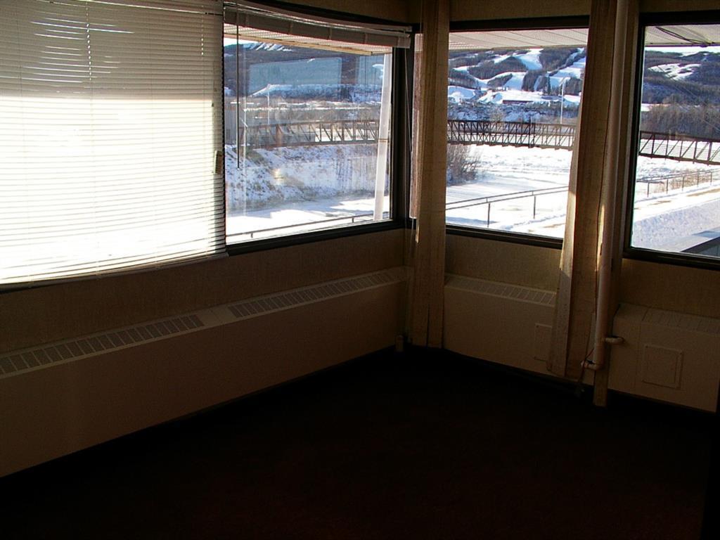 









10011


102

Avenue, 300,
Peace River,




AB
T8S 1S6

