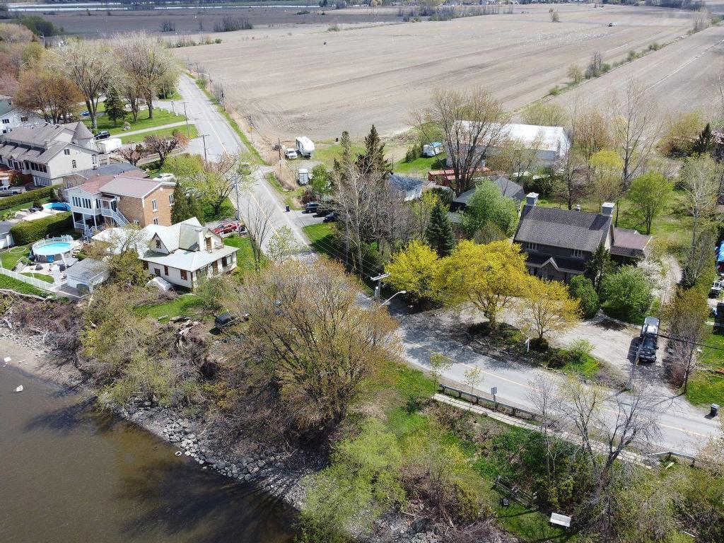 









9900


Boul. des Mille-Îles

,
Laval (Saint-François),




QC
H0A1G0

