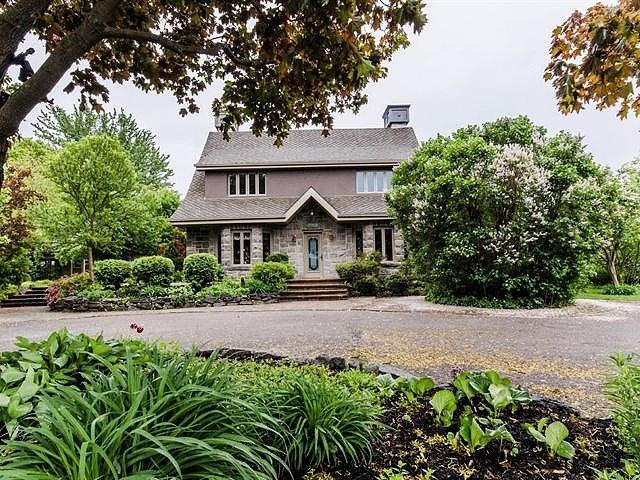 









9900


Boul. des Mille-Îles

,
Laval (Saint-François),




QC
H0A1G0

