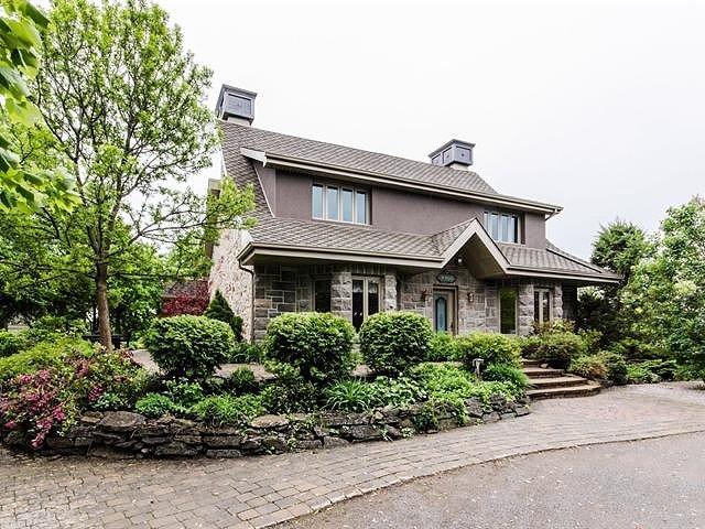 









9900


Boul. des Mille-Îles

,
Laval (Saint-François),




QC
H0A1G0

