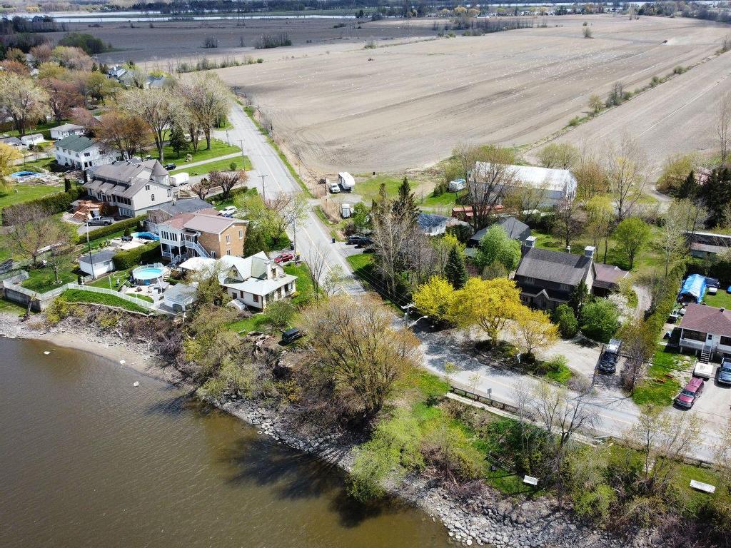 









9900


Boul. des Mille-Îles

,
Laval (Saint-François),




QC
H0A1G0

