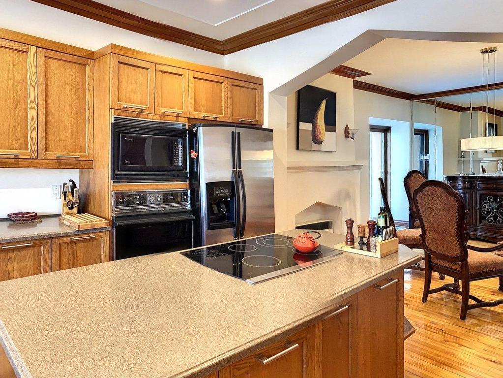 









9900


Boul. des Mille-Îles

,
Laval (Saint-François),




QC
H0A1G0

