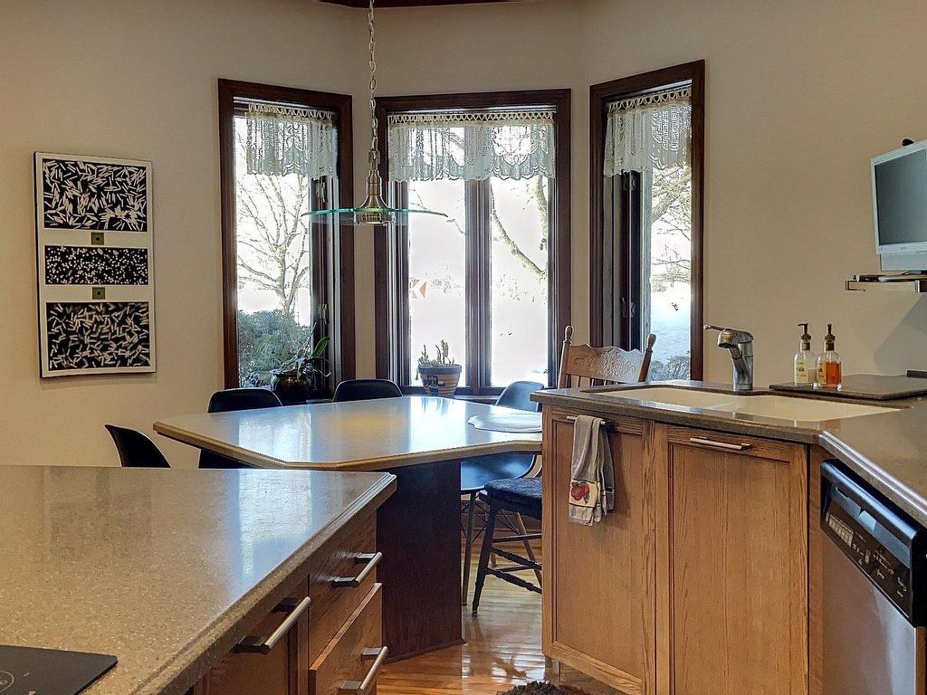 









9900


Boul. des Mille-Îles

,
Laval (Saint-François),




QC
H0A1G0

