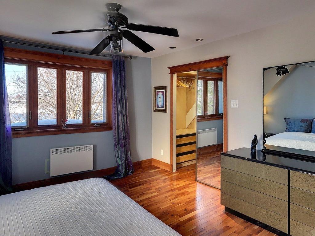 









9900


Boul. des Mille-Îles

,
Laval (Saint-François),




QC
H0A1G0

