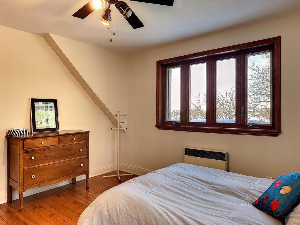 









9900


Boul. des Mille-Îles

,
Laval (Saint-François),




QC
H0A1G0

