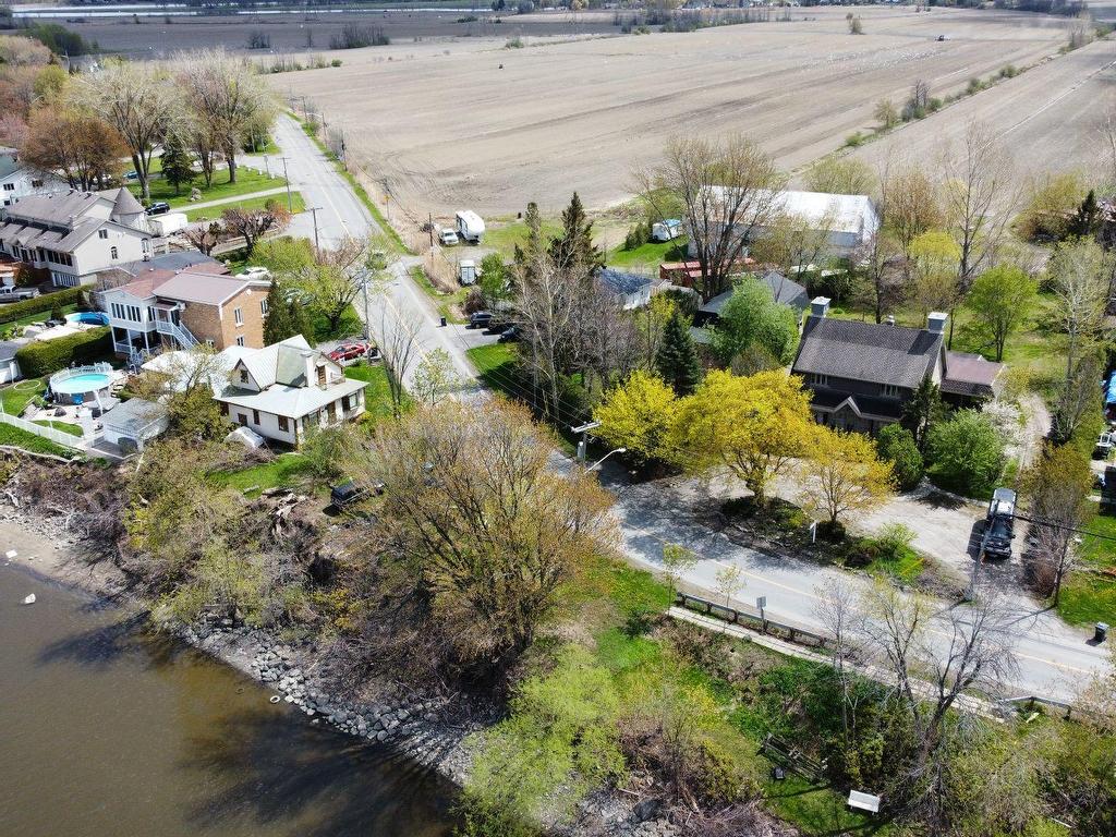 









9900


Boul. des Mille-Îles

,
Laval (Saint-François),




QC
H0A1G0


