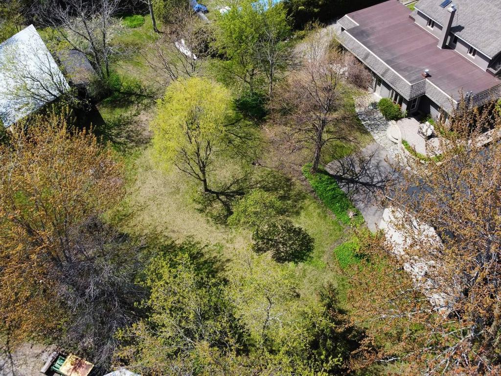 









9900


Boul. des Mille-Îles

,
Laval (Saint-François),




QC
H0A1G0

