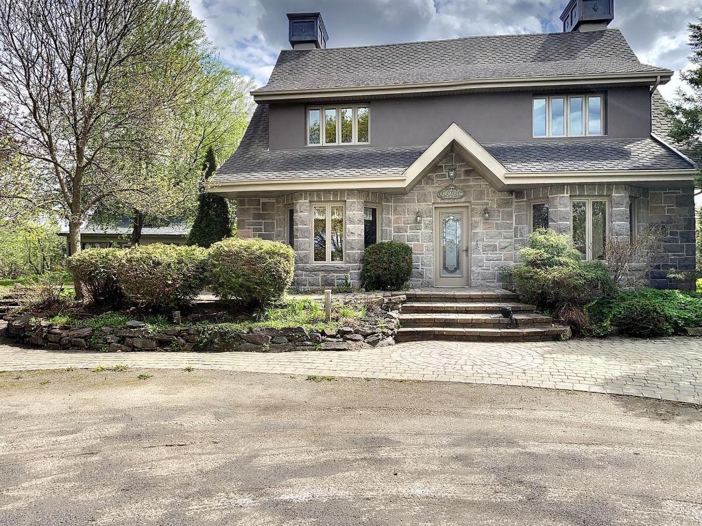 









9900


Boul. des Mille-Îles

,
Laval (Saint-François),




QC
H0A1G0

