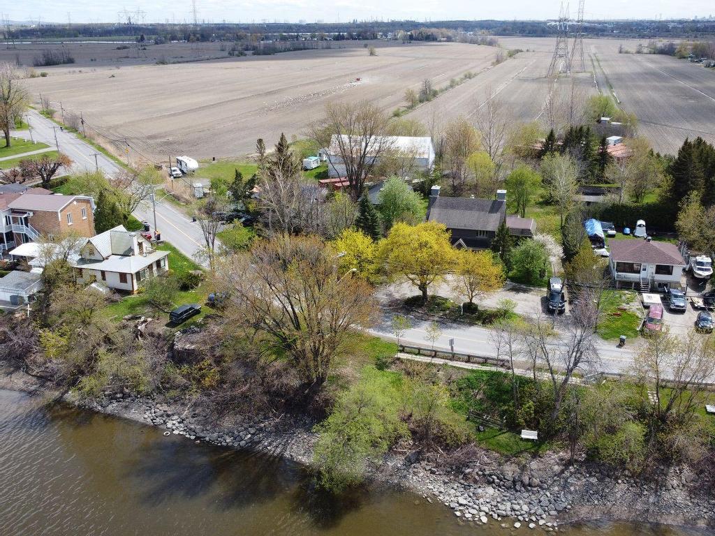 









9900


Boul. des Mille-Îles

,
Laval (Saint-François),




QC
H0A1G0

