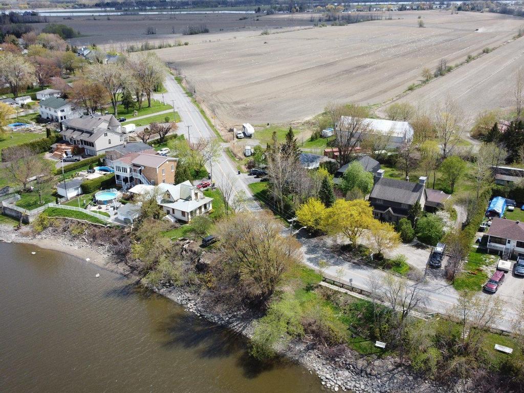 









9900


Boul. des Mille-Îles

,
Laval (Saint-François),




QC
H0A1G0

