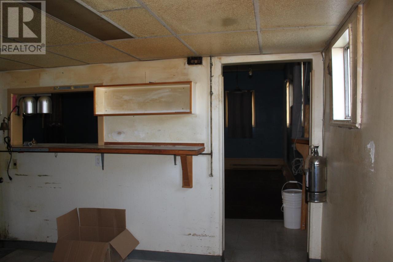 












93 5TH  NW Avenue

,
Nakusp,




British Columbia
V0G1R0

