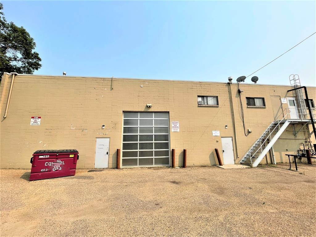 









4612


50

Street, Bay 9,
Ponoka,




AB
T4J 1S7

