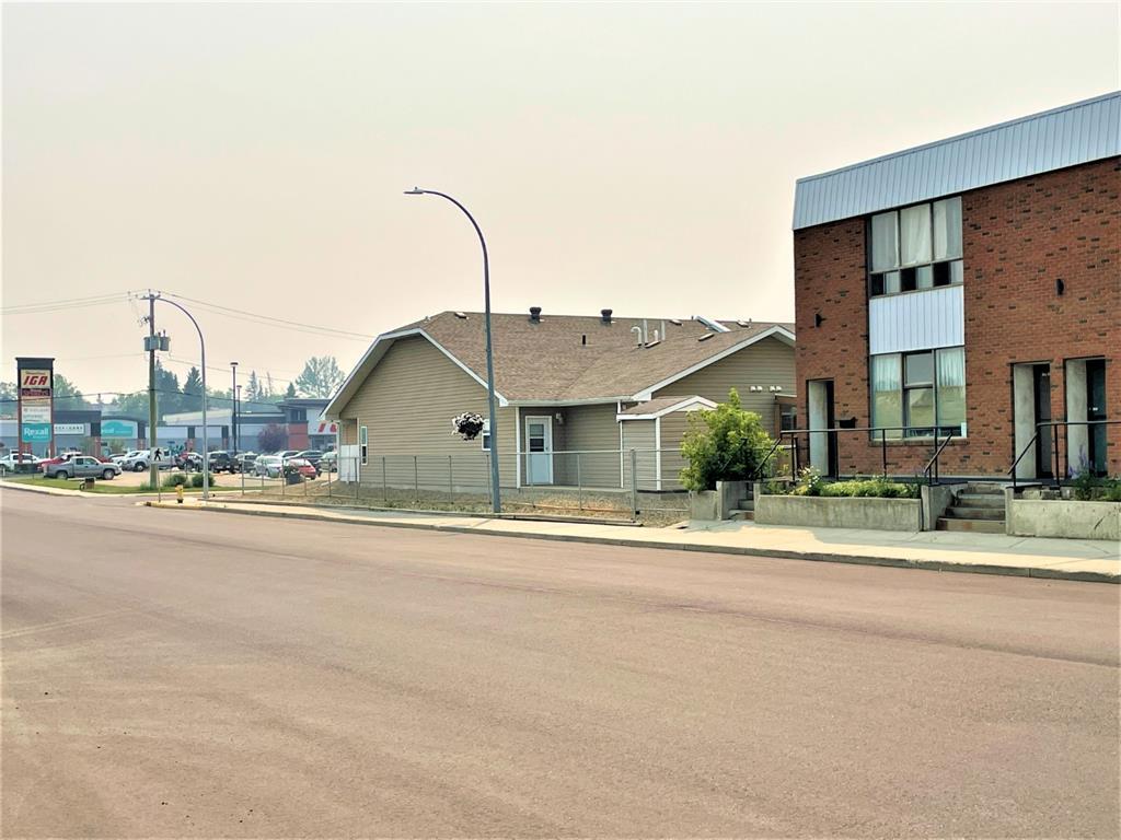 









4612


50

Street, Bay 9,
Ponoka,




AB
T4J 1S7

