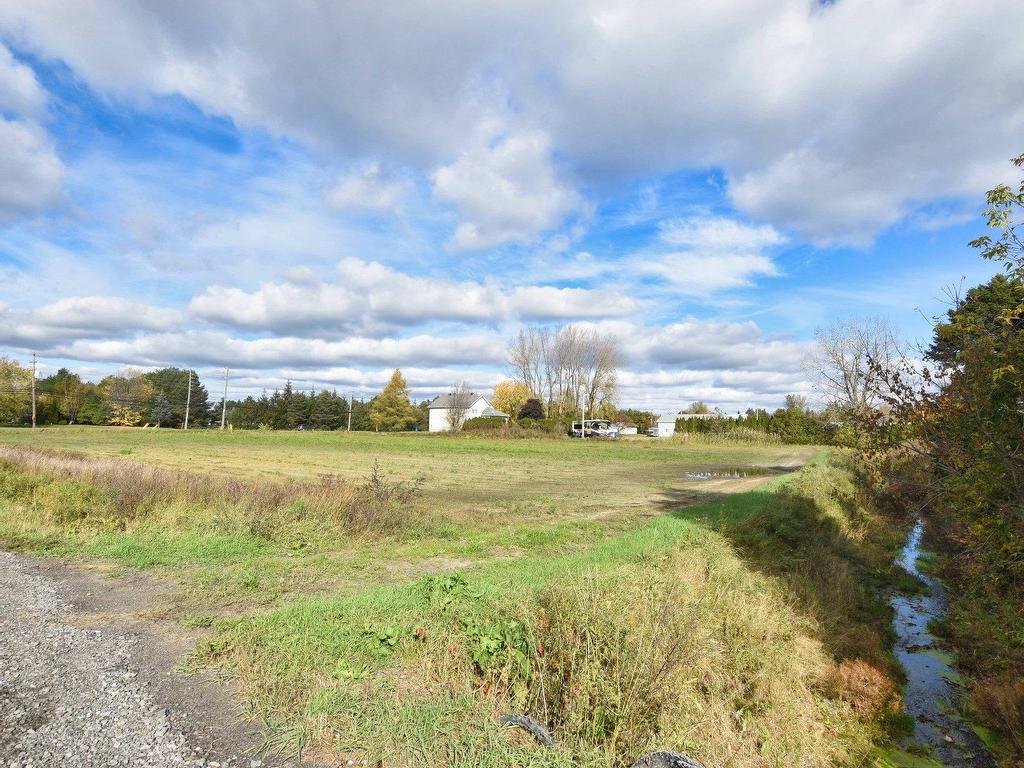 









419


Rue Venne

,
Blainville,







QC
J7E4H5

