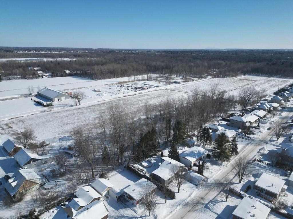 









419


Rue Venne

,
Blainville,







QC
J7E4H5

