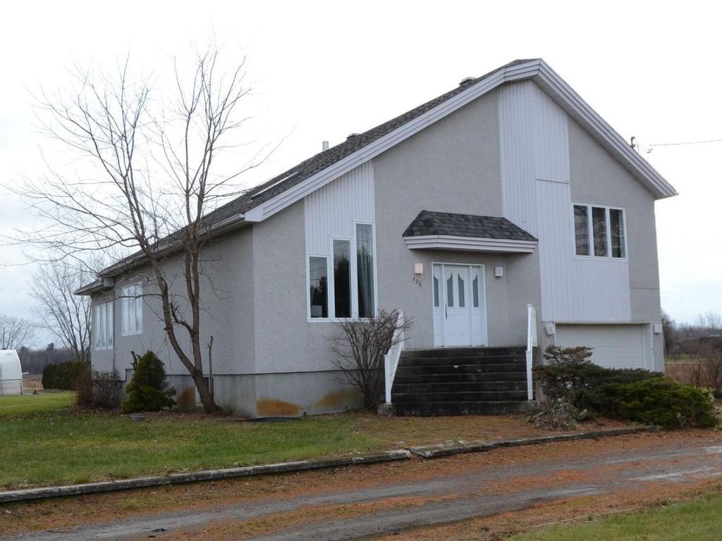 









425


Ch. de la Côte-St-Louis E.

,
Blainville,







QC
J7E4H5

