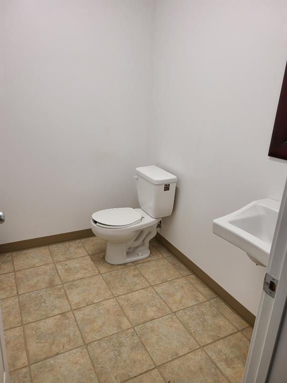 









4714


Highway 2A

,
Lacombe,




AB
T4L 1H4

