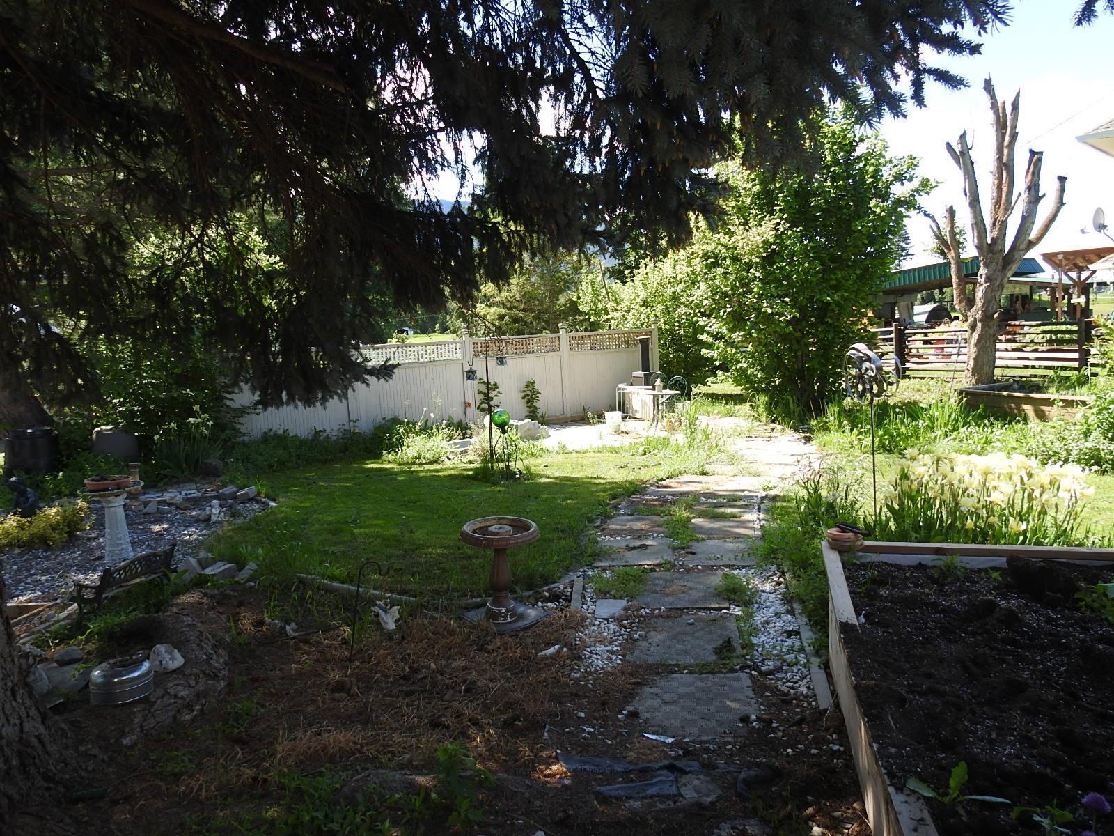 












3745 Highway 97A,

,
Armstrong,




British Columbia
V0E1B8

